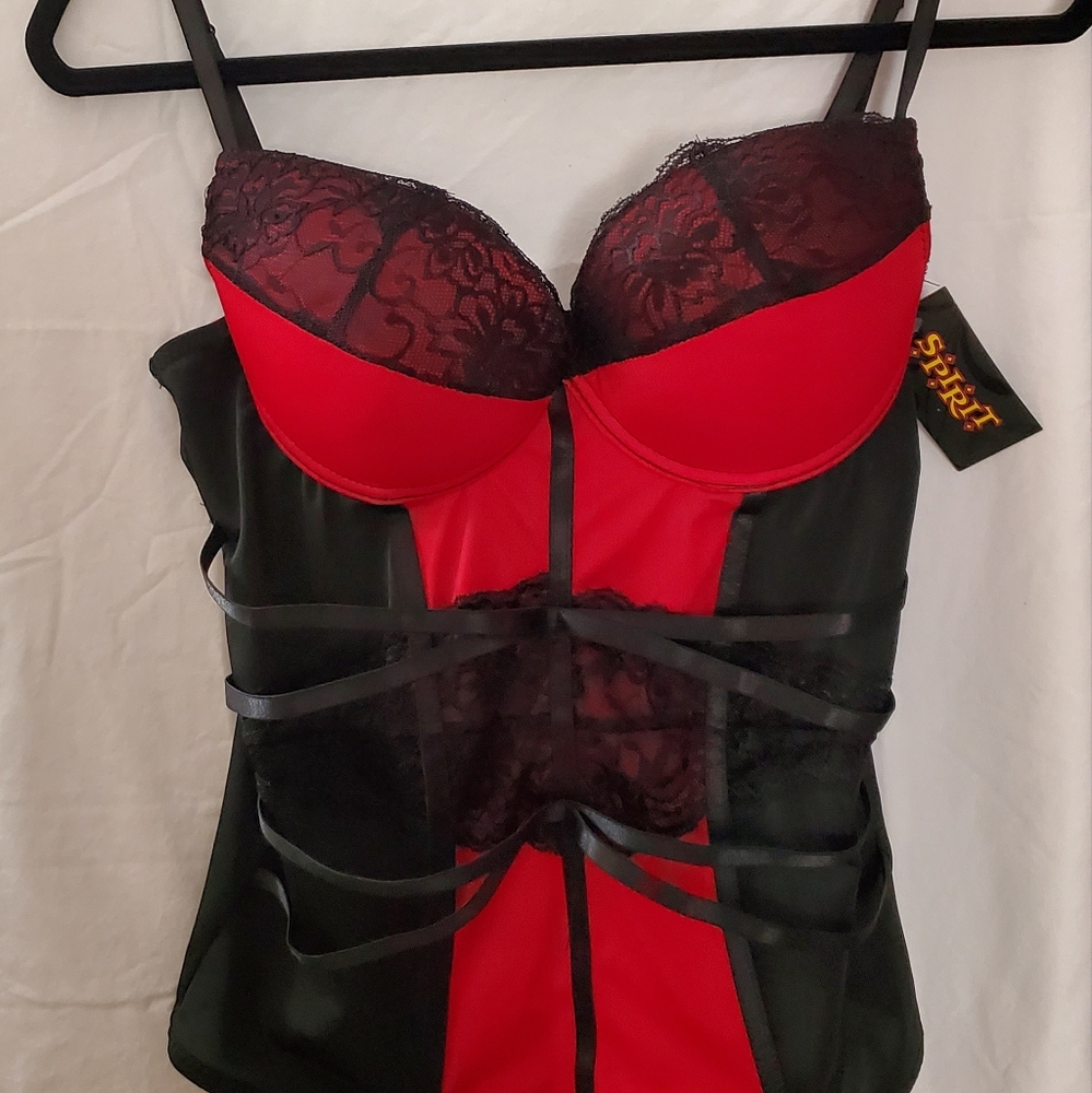 Spirit Halloween NWT Corset XL Red and Black